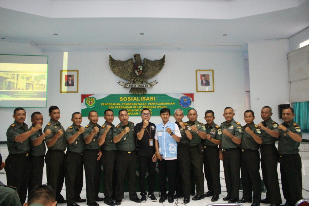 Kodim 0613 Ciamis Gandeng BNNK Ciamis Tes Urine Anggotanya Kodim 0613 Ciamis Gandeng BNNK Ciamis Tes Urine Anggotanya