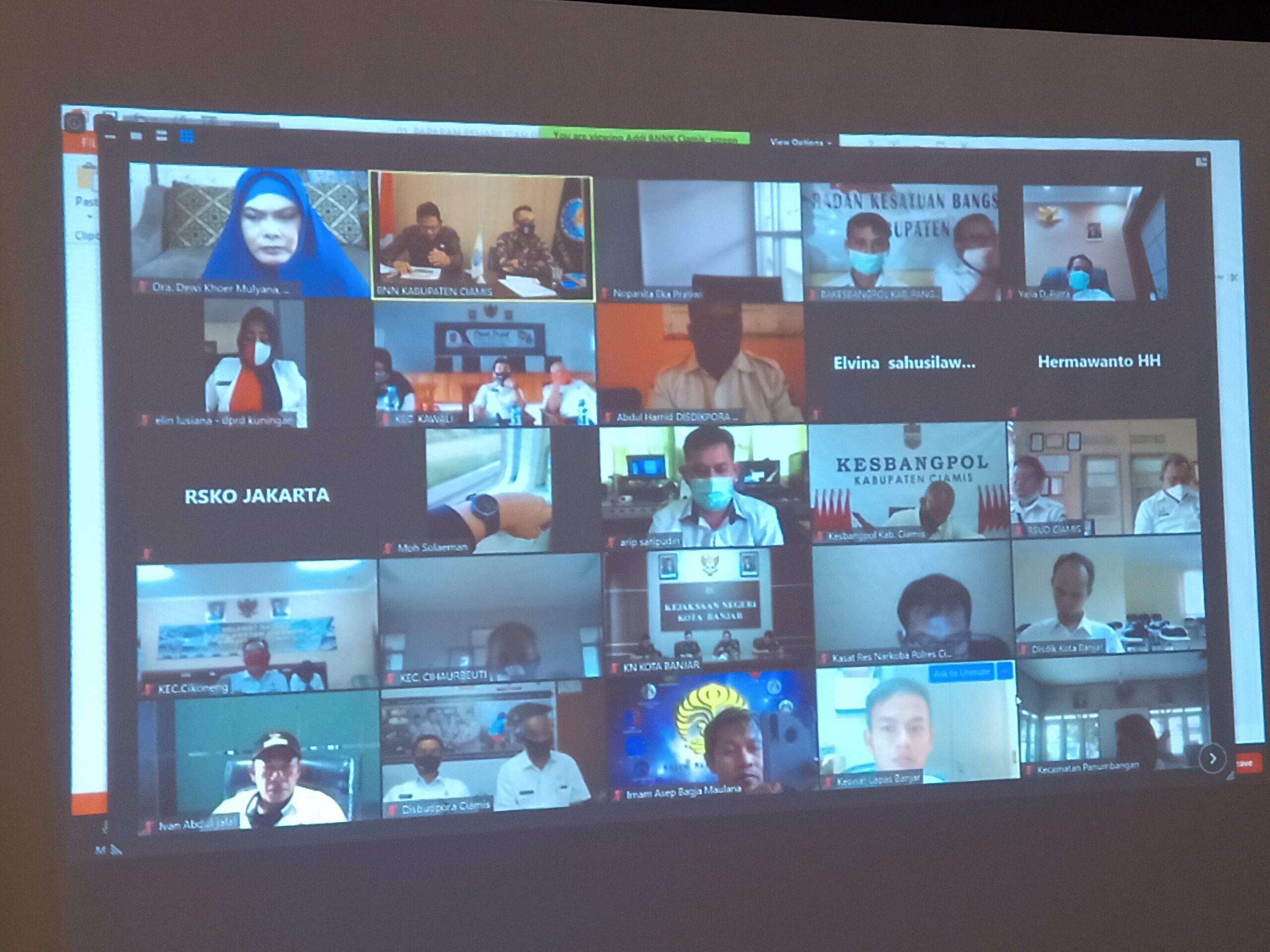 BNNK Ciamis Gelar Webinar “Kupas Tuntas Layanan Rehabilitasi Narkoba Di Era New Normal” BNNK Ciamis Gelar Webinar “Kupas Tuntas Layanan Rehabilitasi Narkoba Di Era New Normal”
