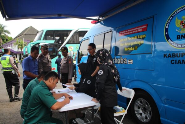 Tim Gabungan Razia Angkutan Umum di Terminal Ciamis