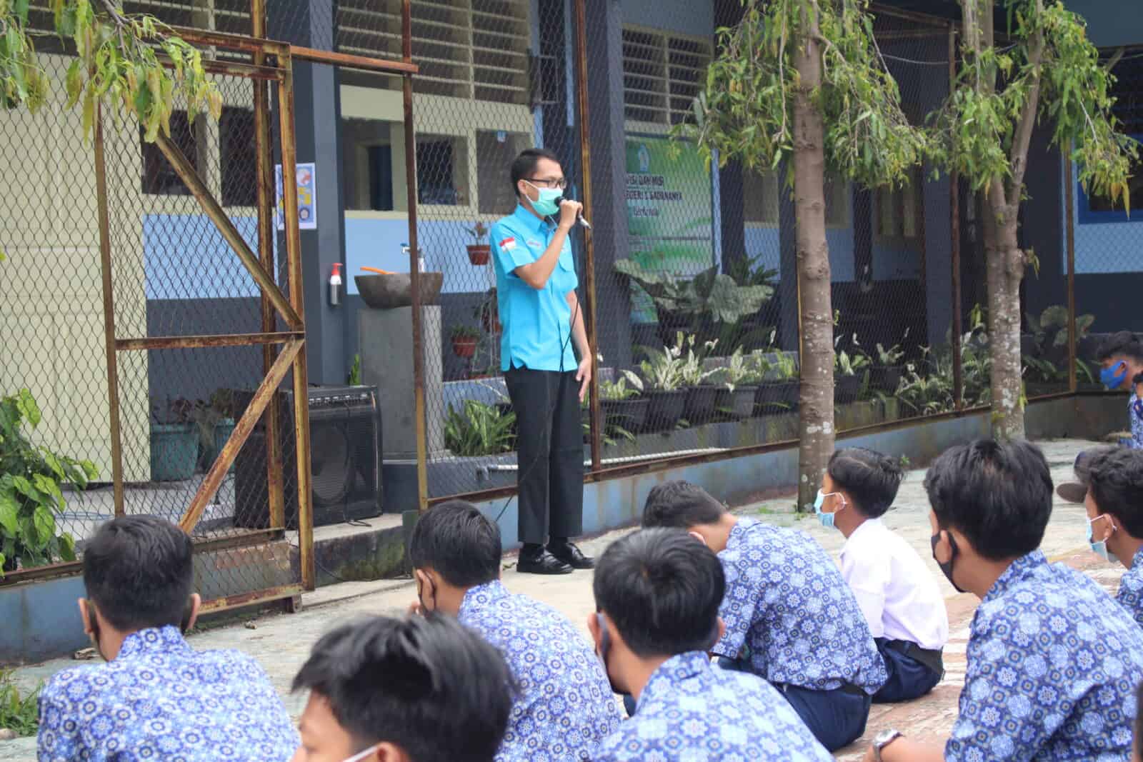 Penyuluhan Tentang Bahaya Penyalahgunaan Narkoba: Bentuk Pencegahan Dini Dikalangan Pelajar Penyuluhan Tentang Bahaya Penyalahgunaan Narkoba: Bentuk Pencegahan Dini Dikalangan Pelajar