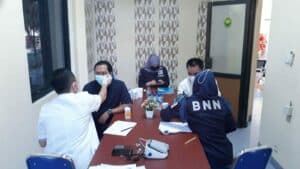 BNNK Ciamis melakukan Tes Urine terhadap Hakim dan Pegawai Pengadilan Negeri Banjar Kelas II