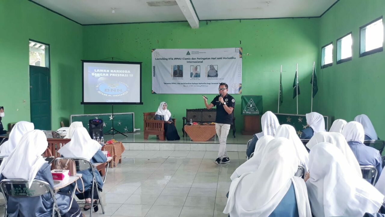 BNNK Ciamis dan IPPNU Ciamis Gelar Seminar Hari Anti Narkotika Internasional sekaligus Launching KTA sebagai Tanda Legalitas Anggota BNNK Ciamis dan IPPNU Ciamis Gelar Seminar Hari Anti Narkotika Internasional sekaligus Launching KTA sebagai Tanda Legalitas Anggota